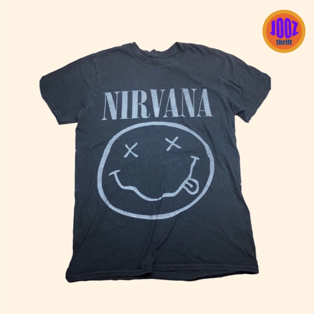 Black nirvana t-shirt small smiley face
